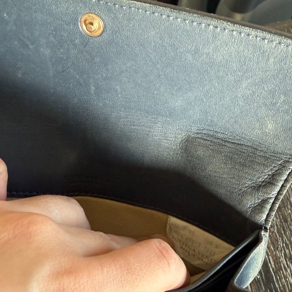 Bottega Veneta Dark Woven Leather Wallet - Picture 3 of 7